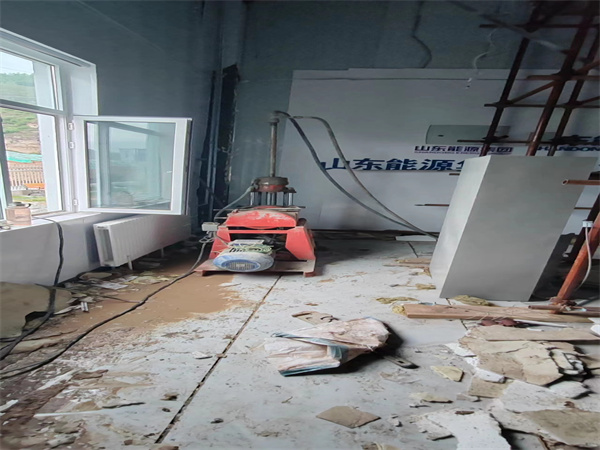 定边地基基础下沉墙体裂缝加固注浆顶升施工